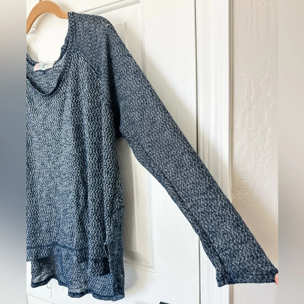 FREE PEOPLE Beach Women's Blue Long Sleeve Knit Sweater Top - Small